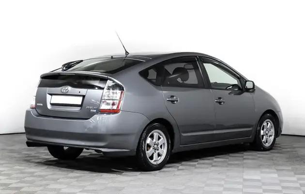 Toyota Prius, фото №2