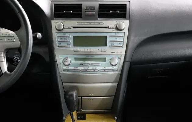 Toyota Camry, фото №8