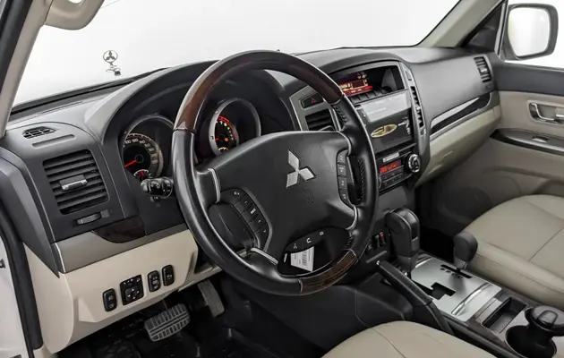 Mitsubishi Pajero, фото №13