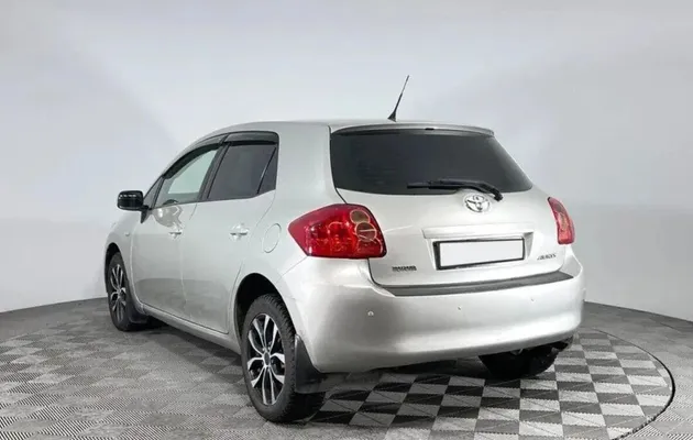 Toyota Auris, фото №4