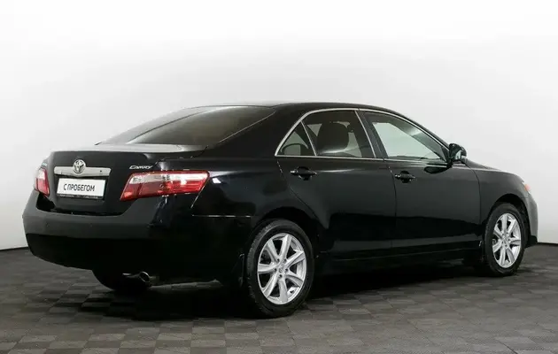 Toyota Camry, фото №2