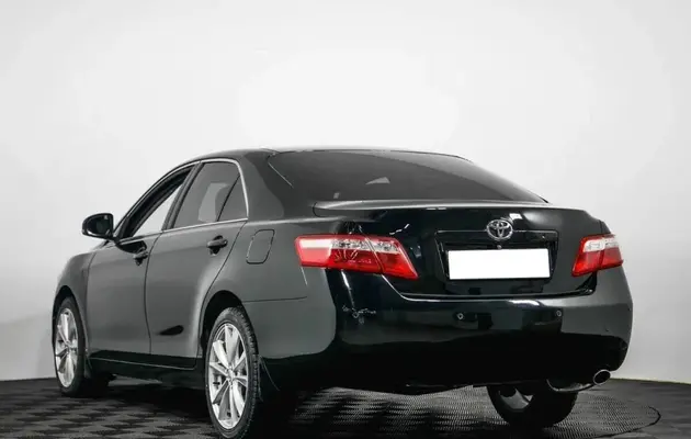 Toyota Camry, фото №2