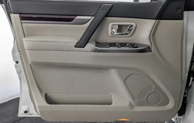 Mitsubishi Pajero, фото №12