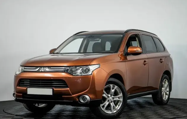 Mitsubishi Outlander, фото №1
