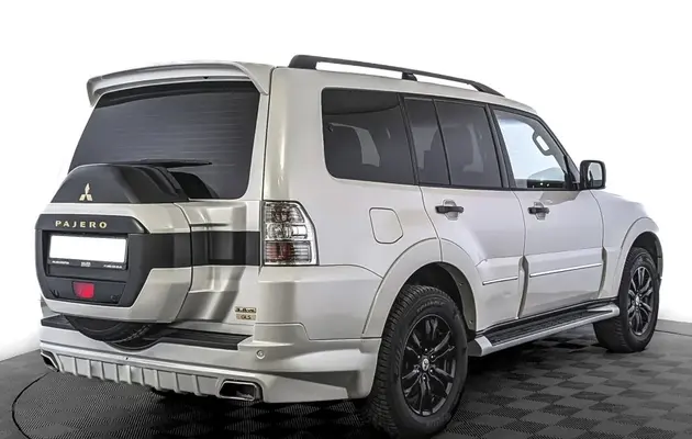 Mitsubishi Pajero, фото №2