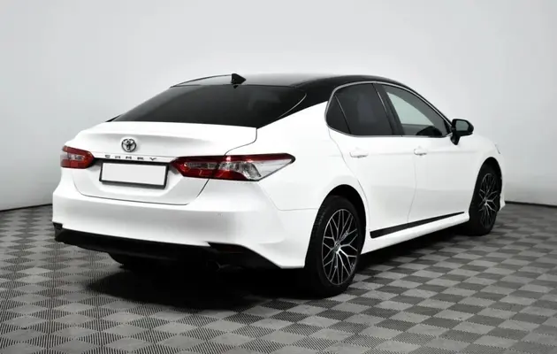 Toyota Camry, фото №2