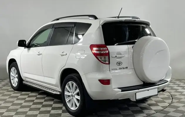 Toyota RAV4, фото №4