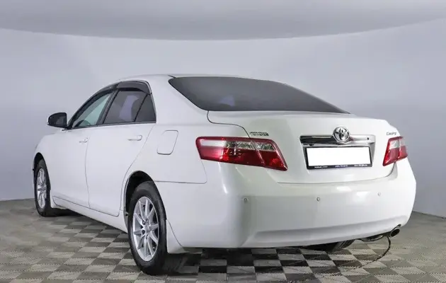 Toyota Camry, фото №4