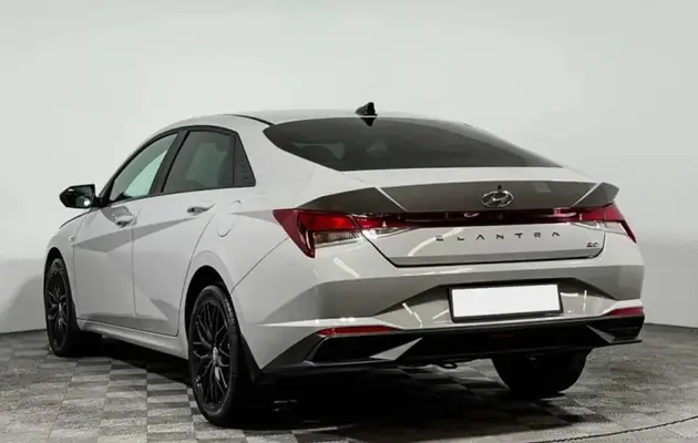 Hyundai Elantra, фото №4