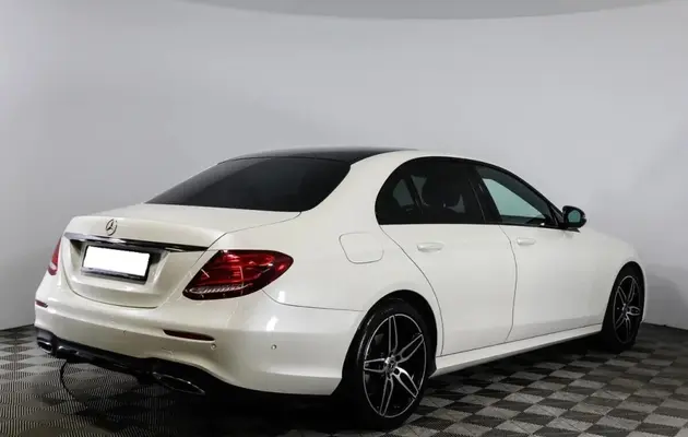 Mercedes-Benz E-Класс, фото №2