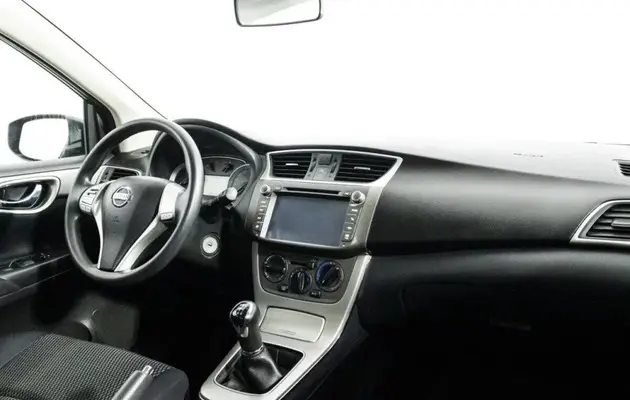 Nissan Tiida, фото №5