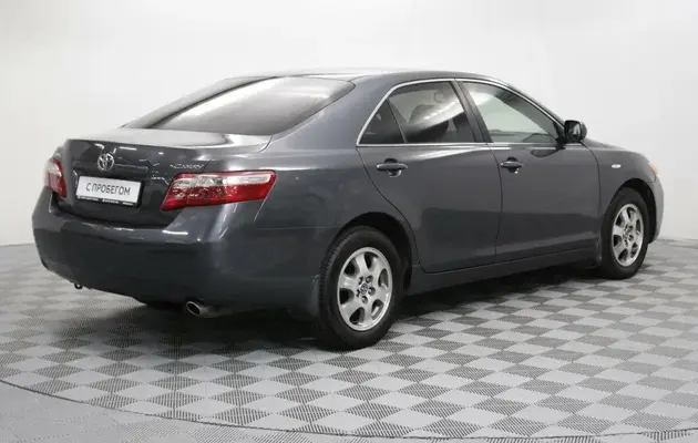 Toyota Camry, фото №2