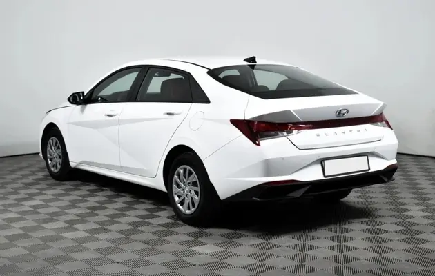Hyundai Elantra, фото №4
