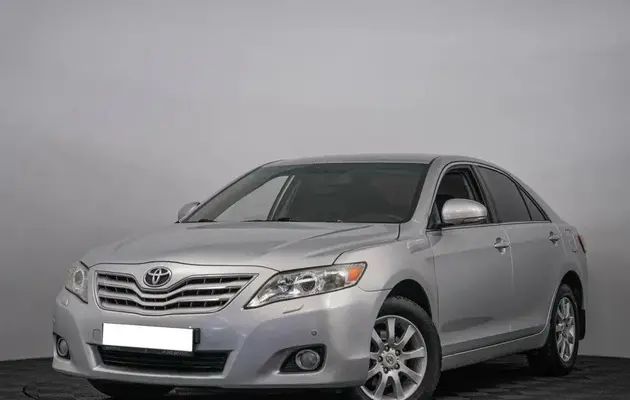 Toyota Camry, фото №1