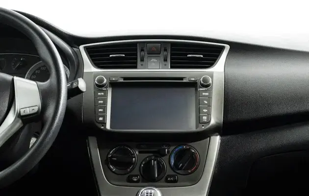 Nissan Tiida, фото №7