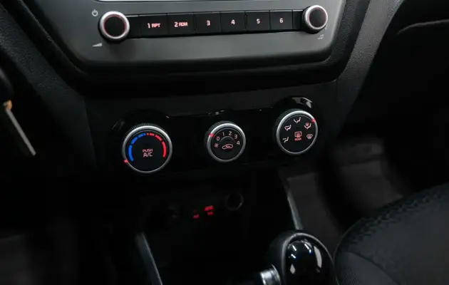 Kia Rio, фото №9