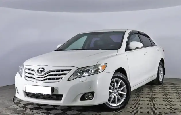 Toyota Camry, фото №1